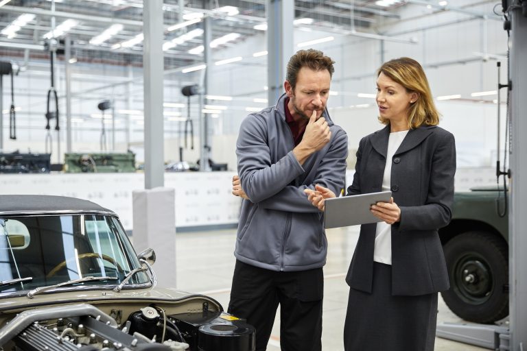 IATF 16949 – kiedy wdrożenie ma sens i jak rzetelnie ocenić gotowość dostawcy do wejścia do branży automotive